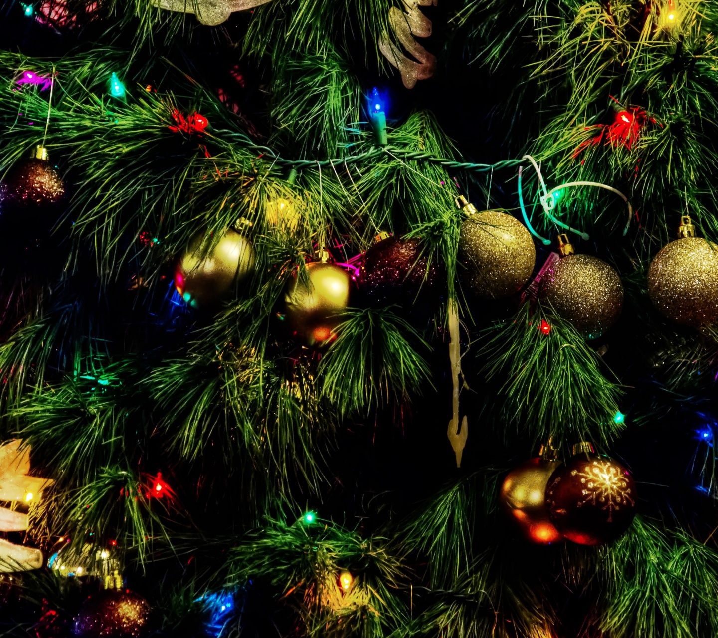 Holidays Christmas Tree Balls