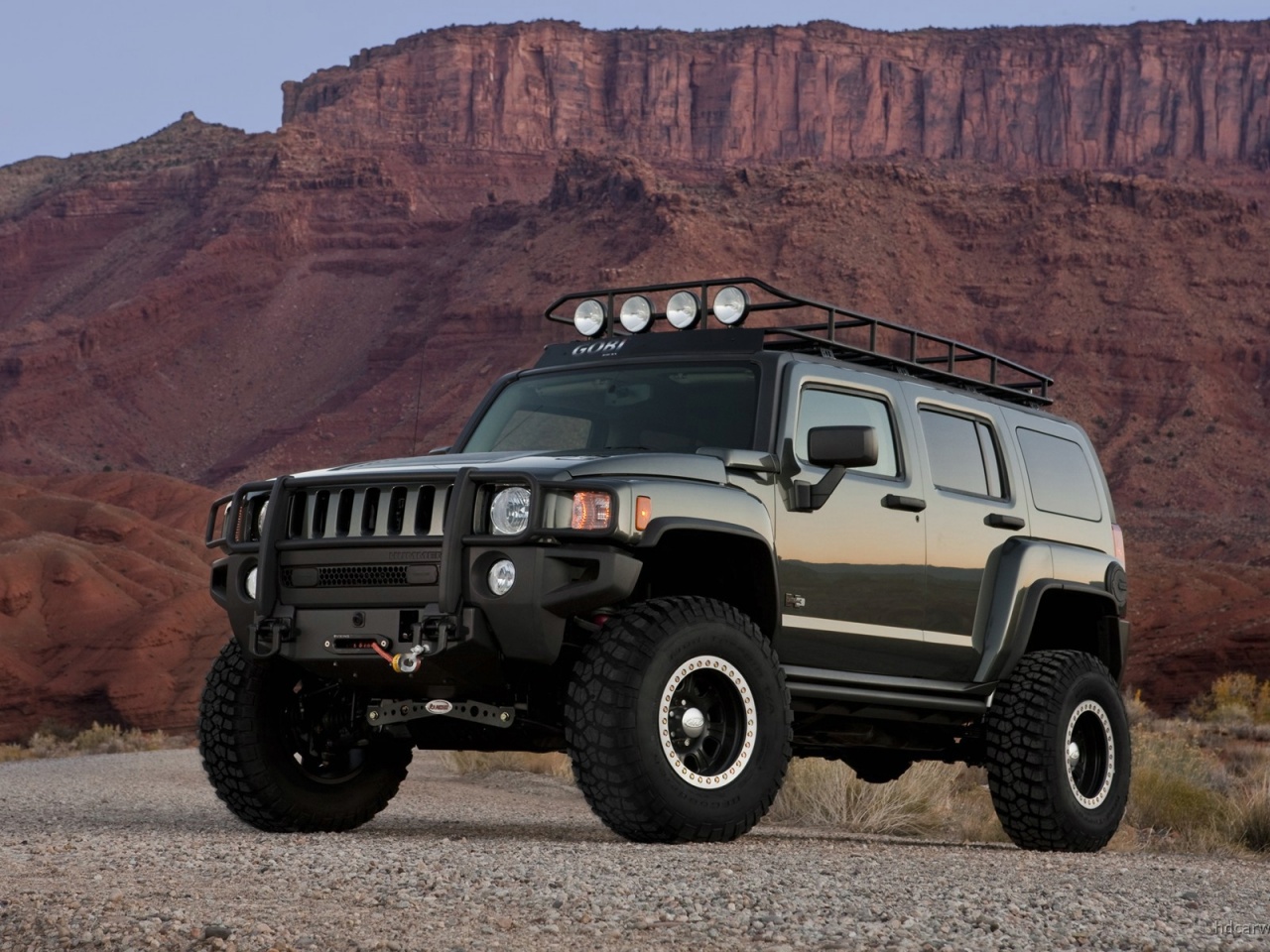 Hummer At Sema 2009 6