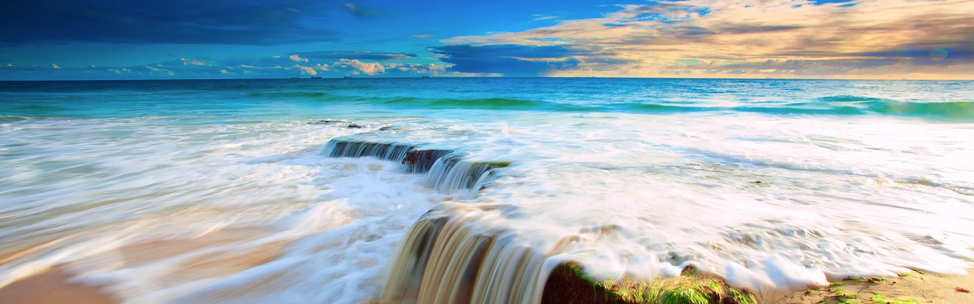 Incoming Wave On Tropical Beach