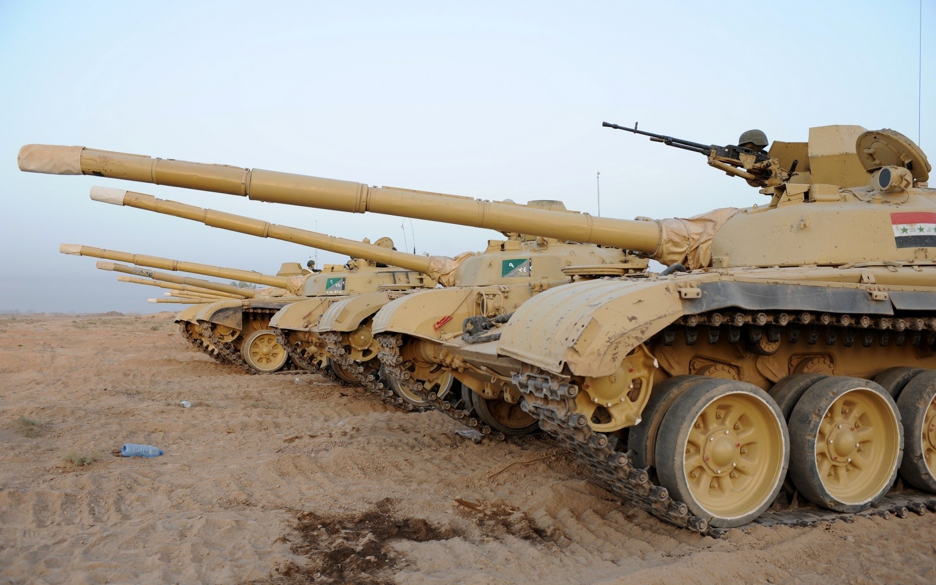 Iraqi T 72 Tanks