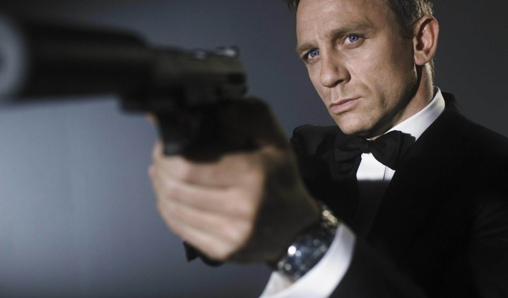 James Bond Actor Weapons Gun Movie