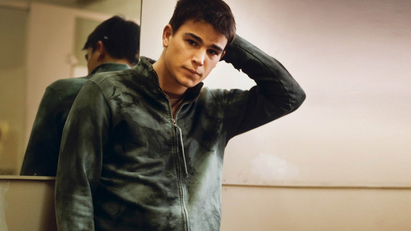 Josh Hartnett Celebrity