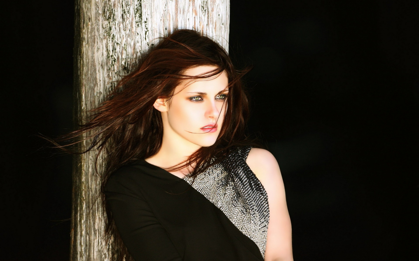 Kristen Stewart Brunette Wind Dress Celebrity