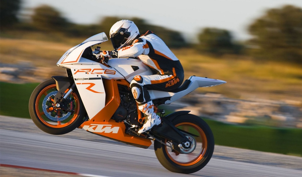 Ktm 1190 Rc8 Sports Bike