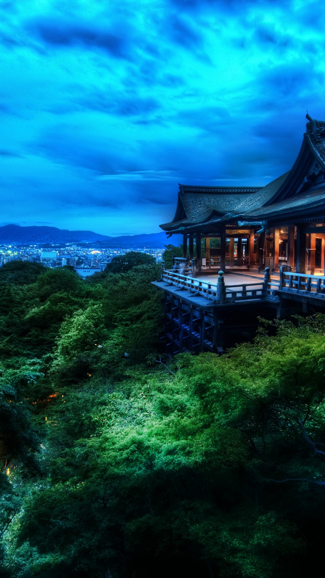 Kyoto-Kiyomizu Dera Buddhist Temple