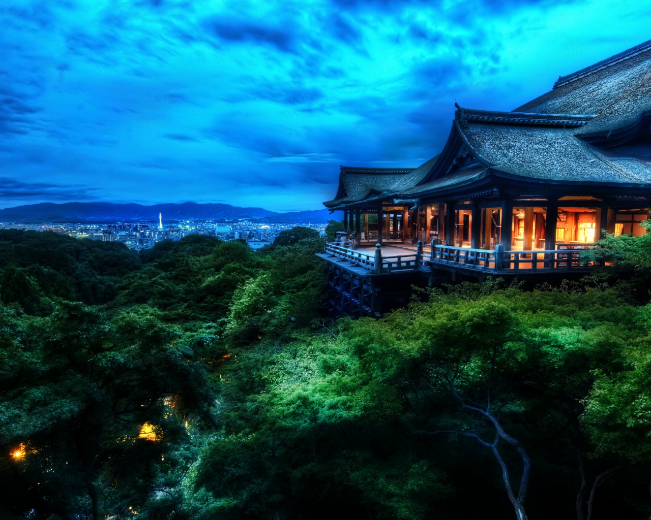 Kyoto-Kiyomizu Dera Buddhist Temple