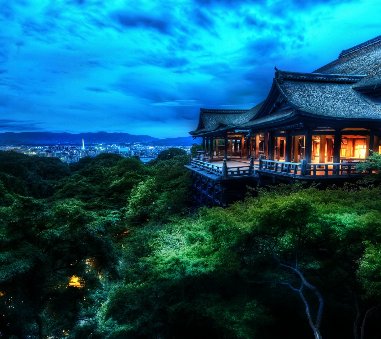 Kyoto-Kiyomizu Dera Buddhist Temple