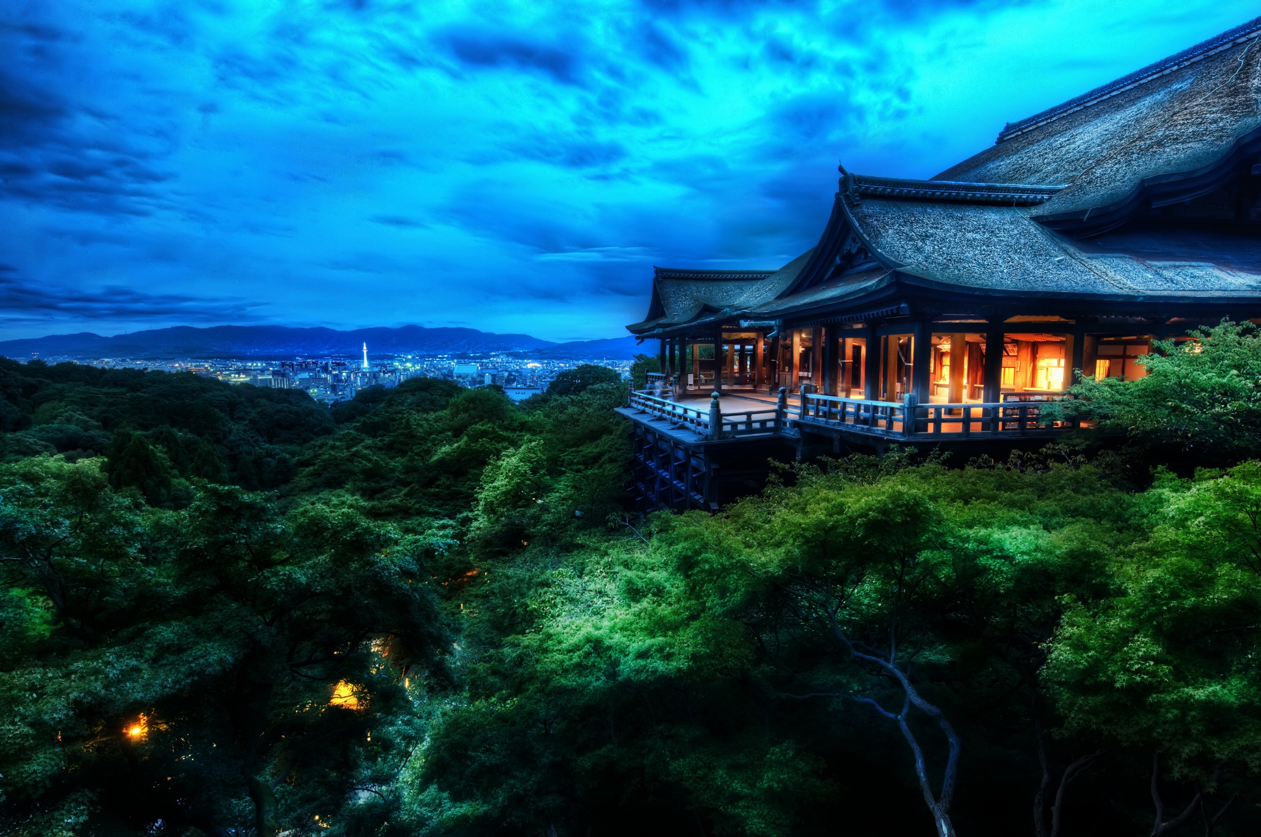 Kyoto-Kiyomizu Dera Buddhist Temple