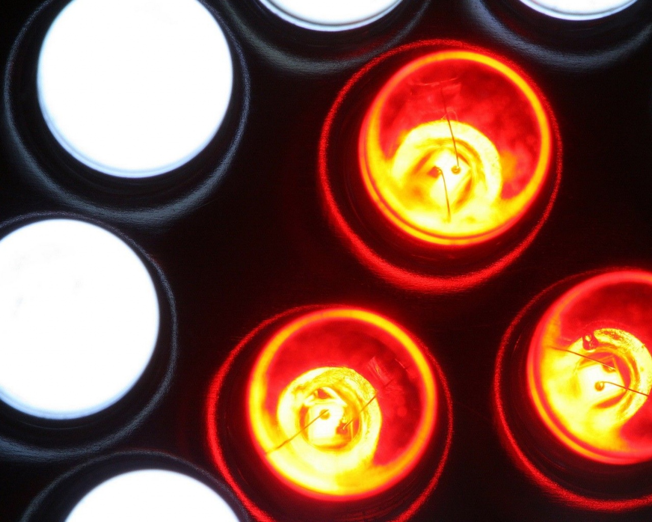 Lamp White Red