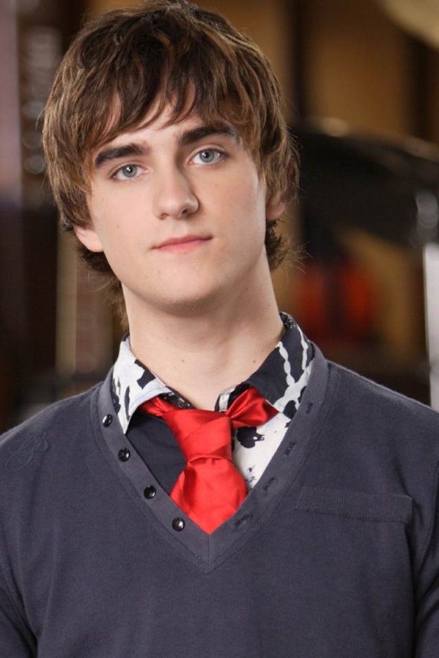 Landon Liboiron Portrait Wallpaper