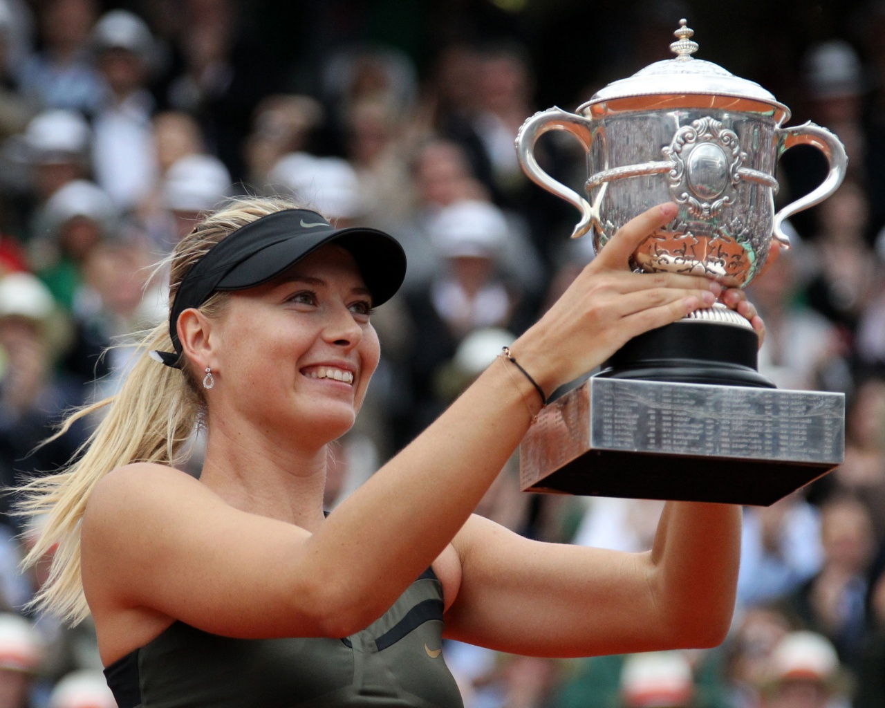 Maria Sharapova With The Trophy