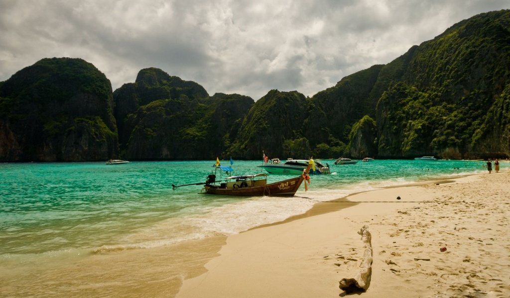 Maya Beach Beautiful Nature Landscapes