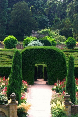 Maze At Chatsworth