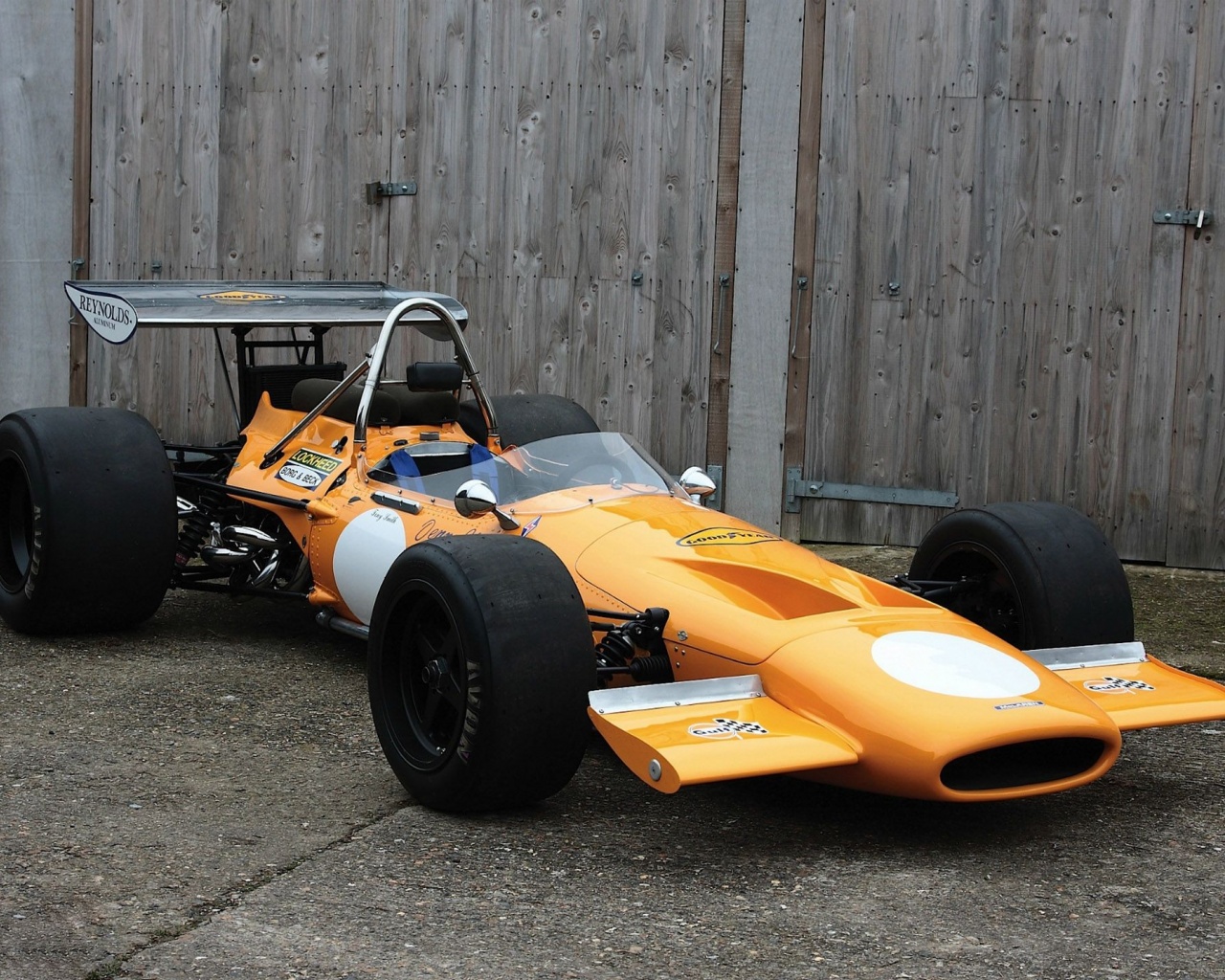 Mclaren M14a Britain Formula 1 Motor Racing