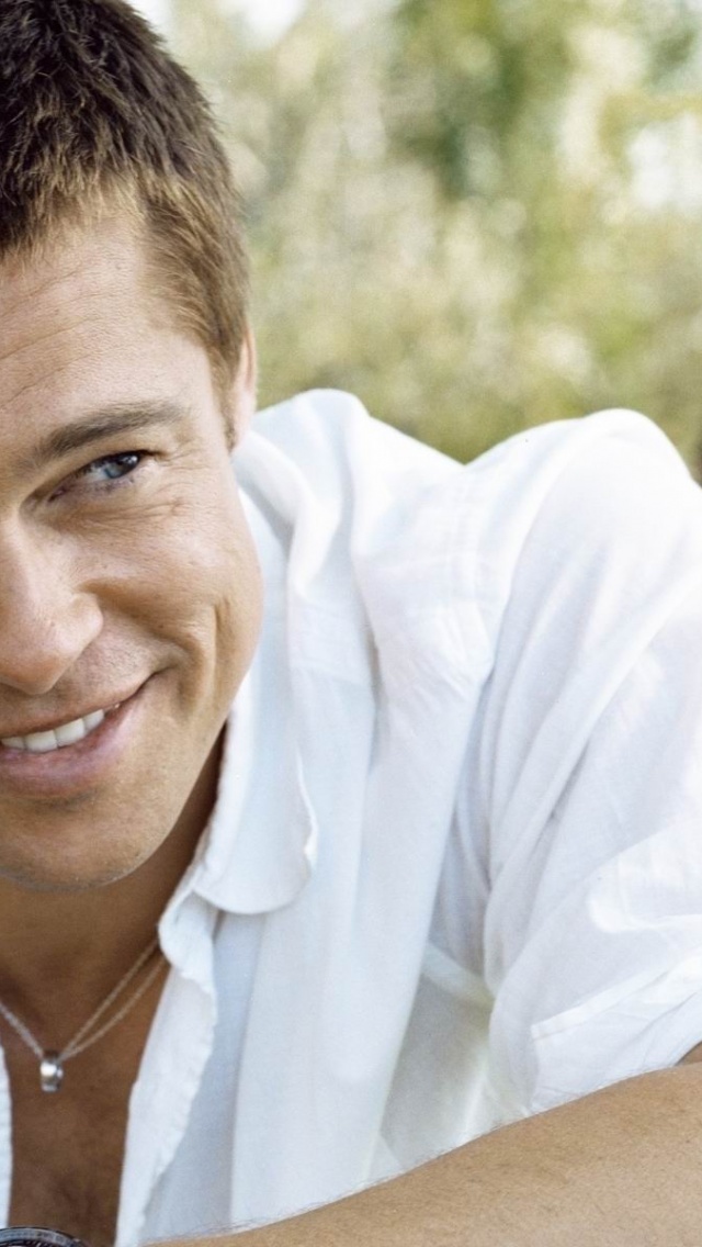 Men Male Celebrity Brad Pitt