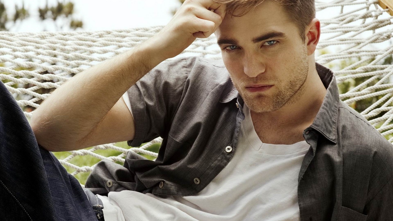 Men Male Celebrity Robert Pattinson