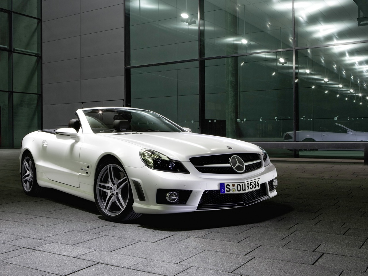 Mercedes Benz Sl63 Amg Convertible 2