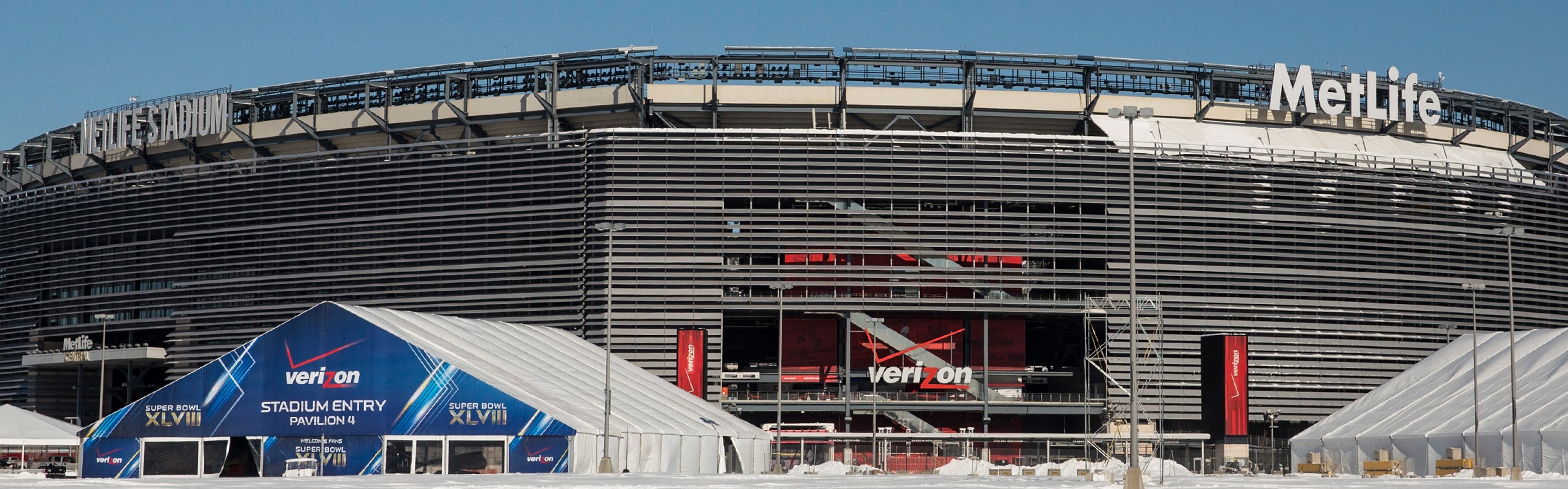 MetLife Stadium Snow-Super Bowl 2014