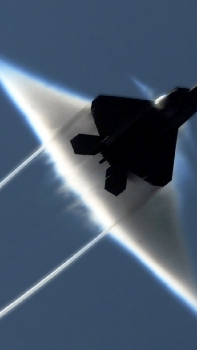 Military F22 Raptor Contrails