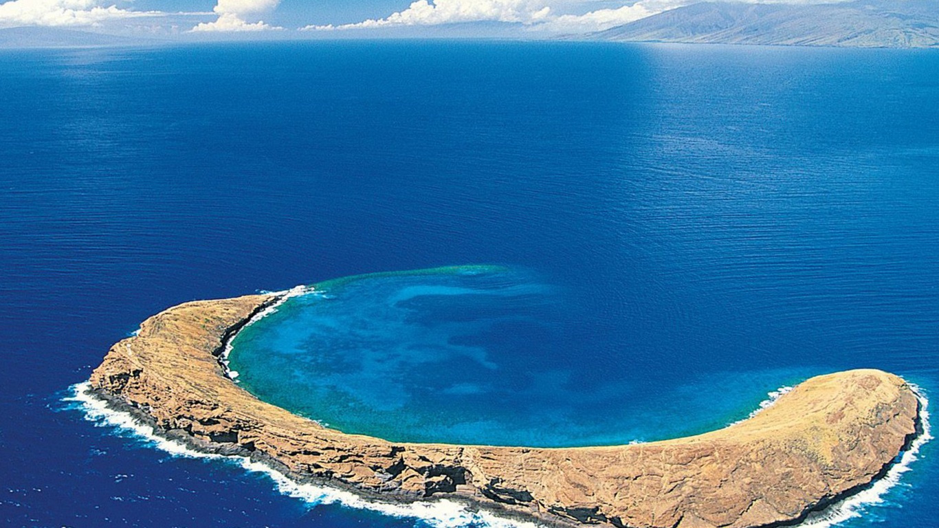 Molokini Crater Maui Hawaiian Islands