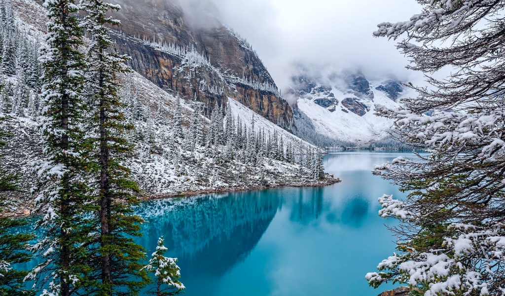 Moraine Lake - Alberta Canada