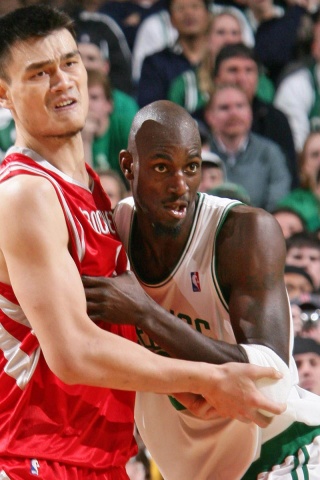 Nba Kevin Garnett And Yao Ming