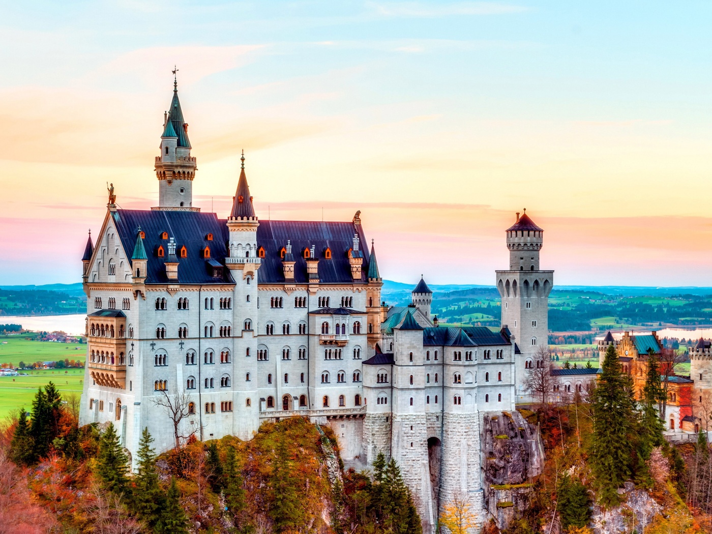 Neuschwanstein Castle Autumn Germany