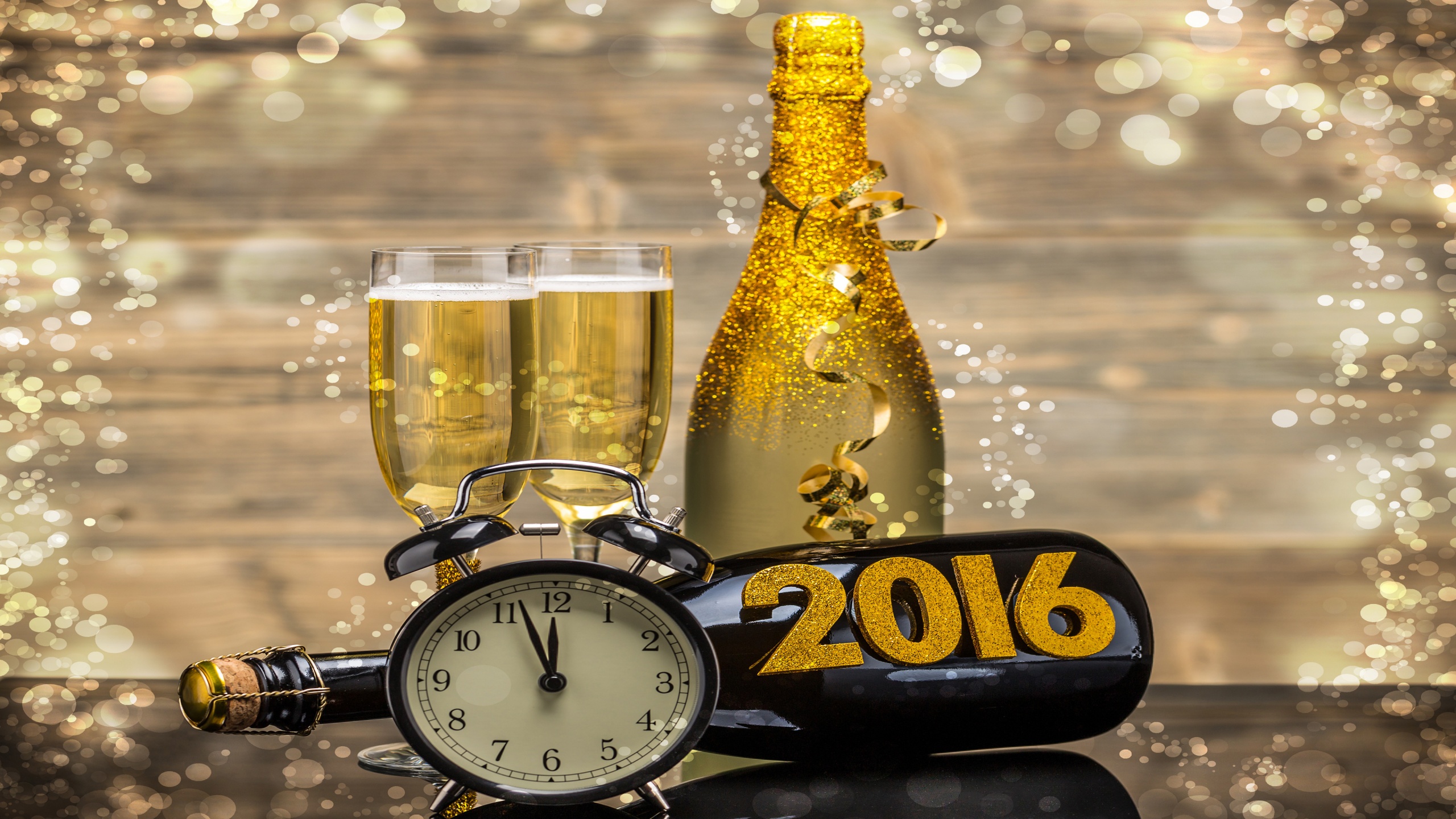 New Year 2016 Champagne Clock Bottle