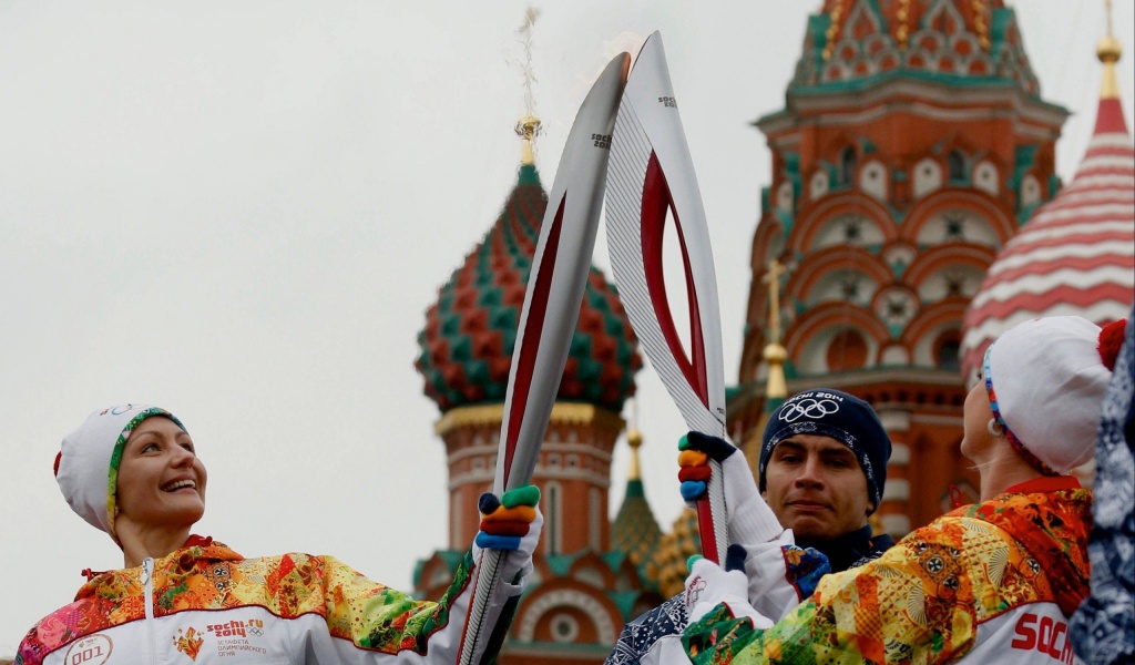 Olympic Flame On Red Square - Sochi