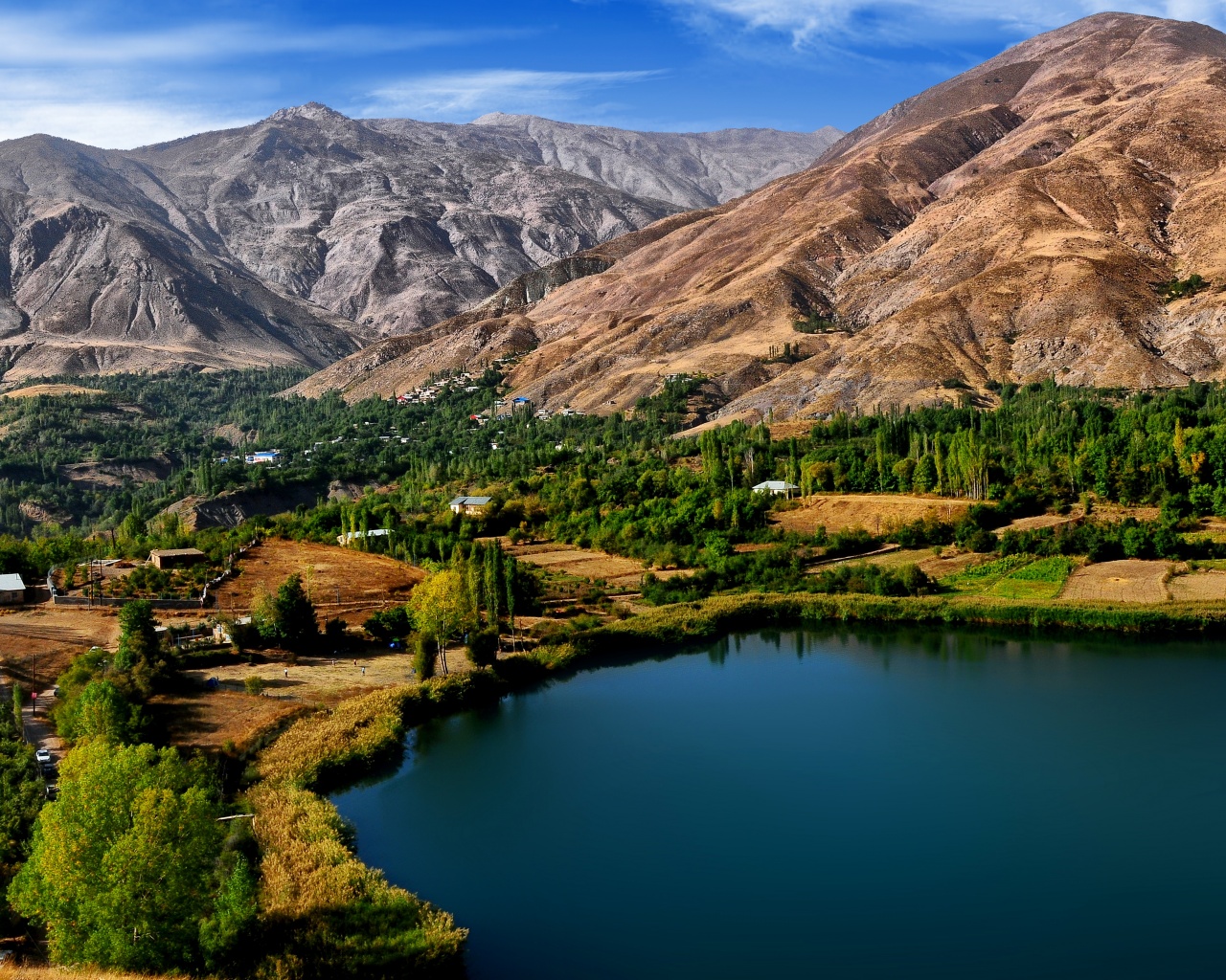 Ovan Lake In Iran