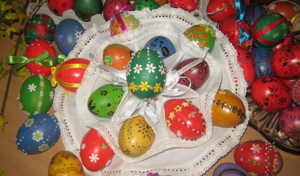 Pascha Eggs Dyed Napkins Table Holiday