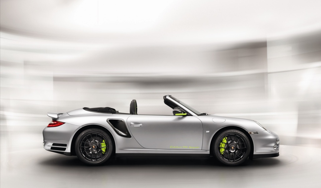 Porsche Turbo S 918 Spyder 2