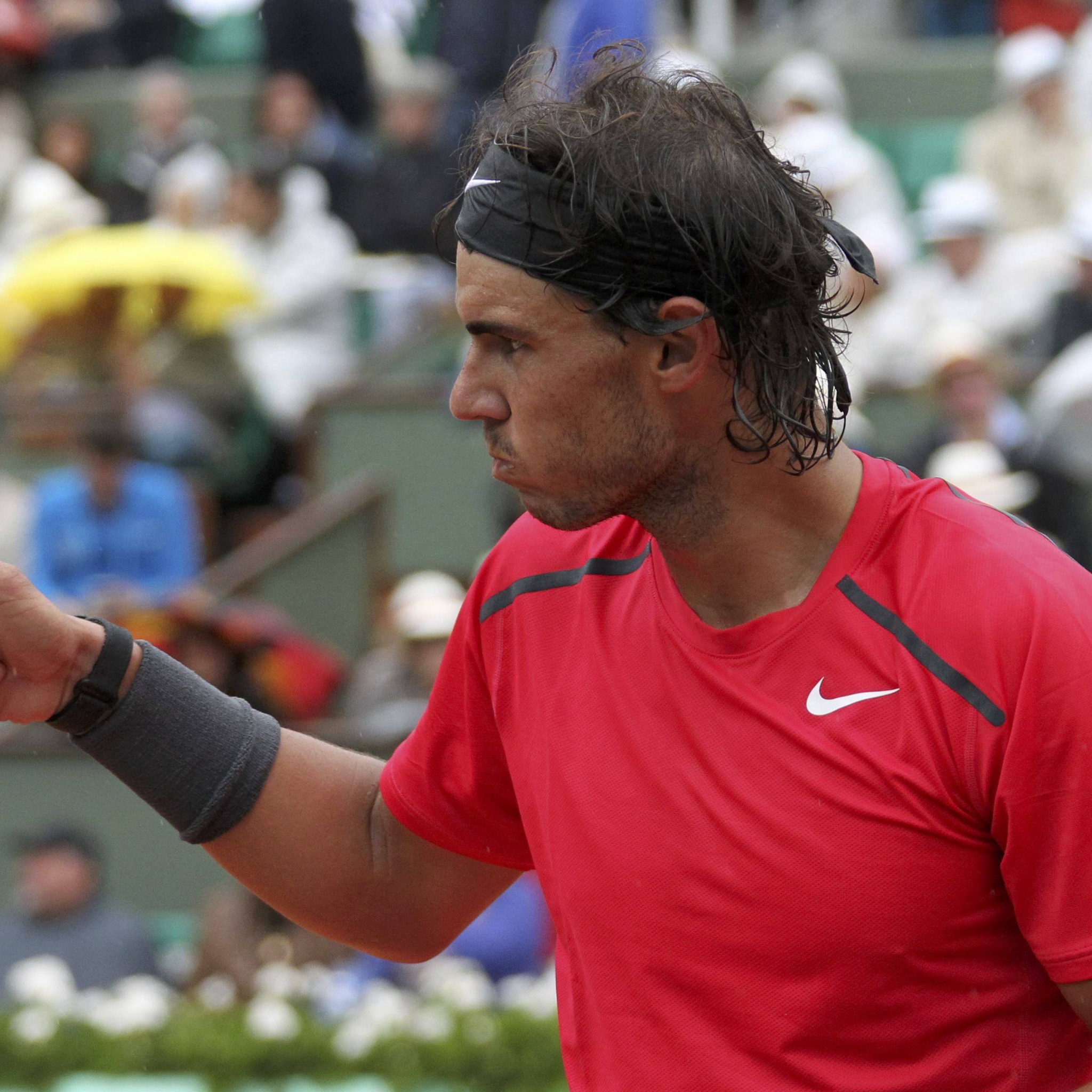 Rafael Nadal Gives Thumbs Up