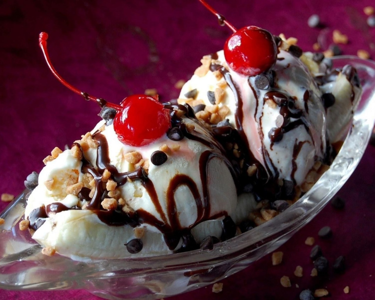 Red Food Banana Split