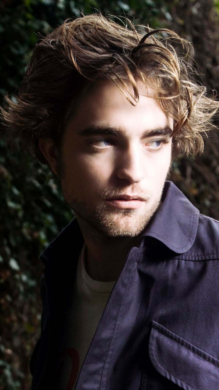 Robert Pattinson Long Hair