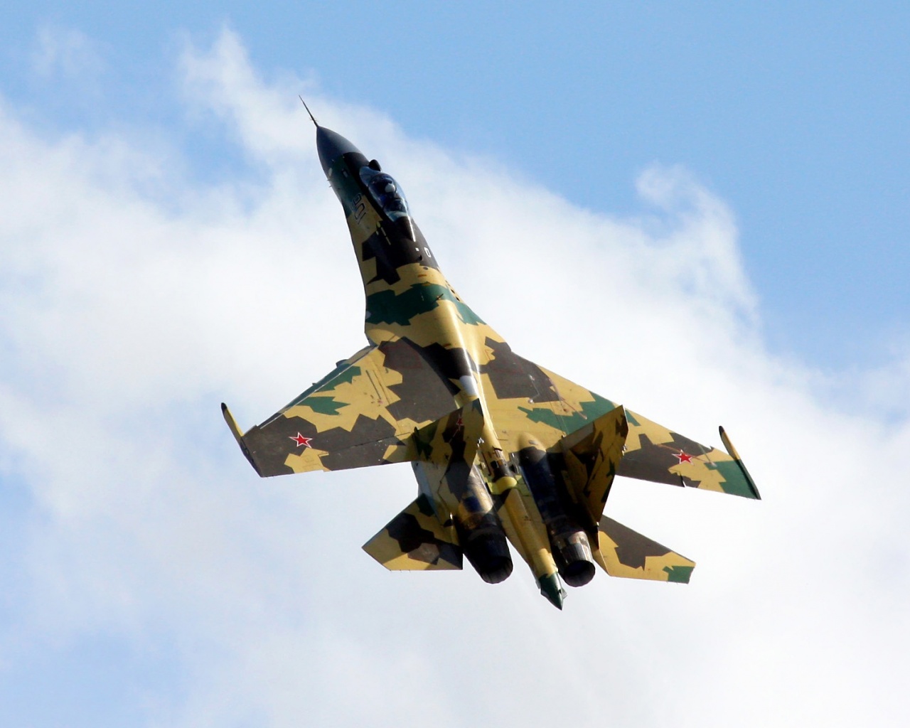 Russia Su 35 Camouflage Fighter