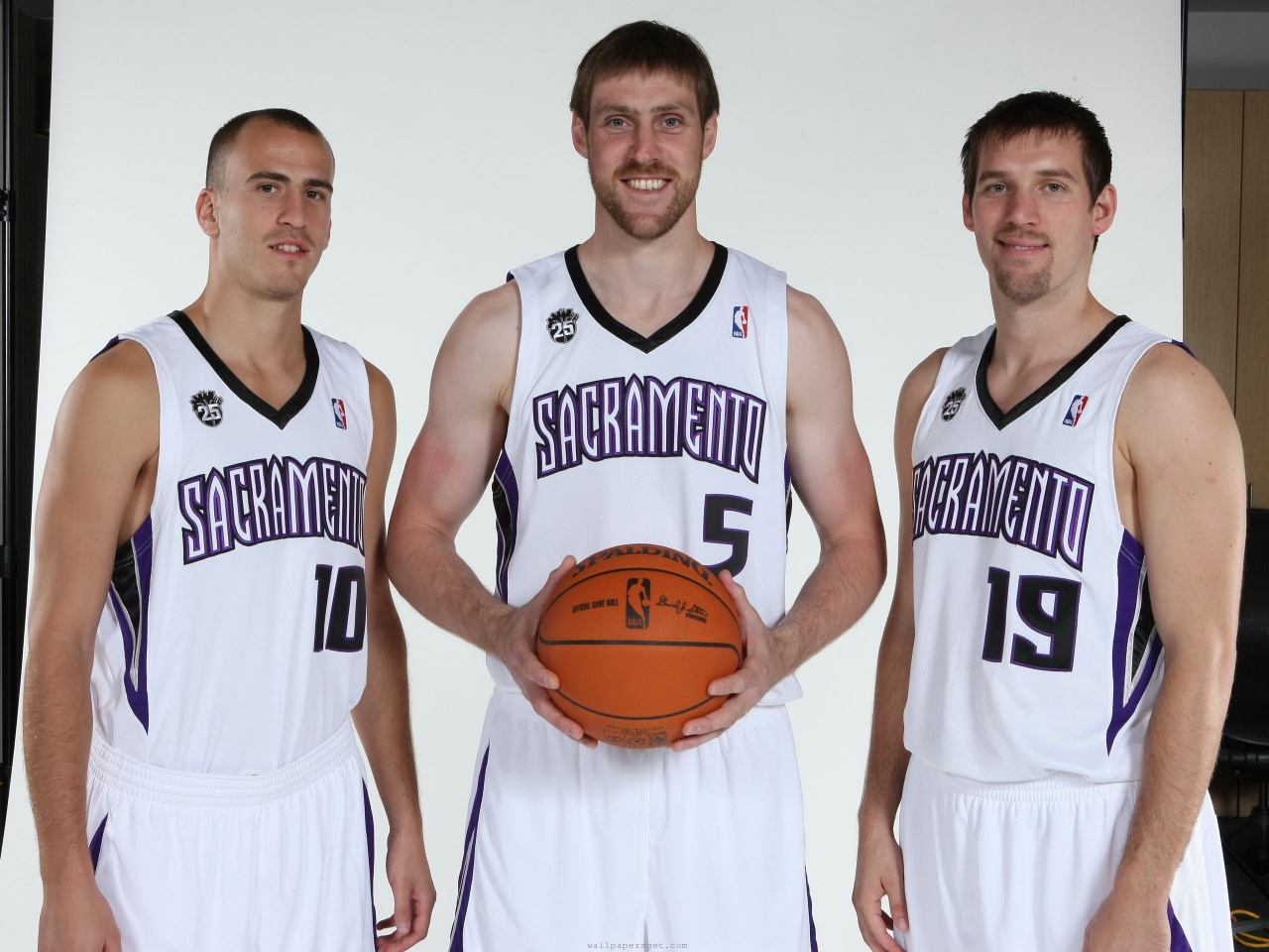 Sacramento Kings Nba American Basketball Sergio Rodriguez Andres Nocioni Beno Udrih