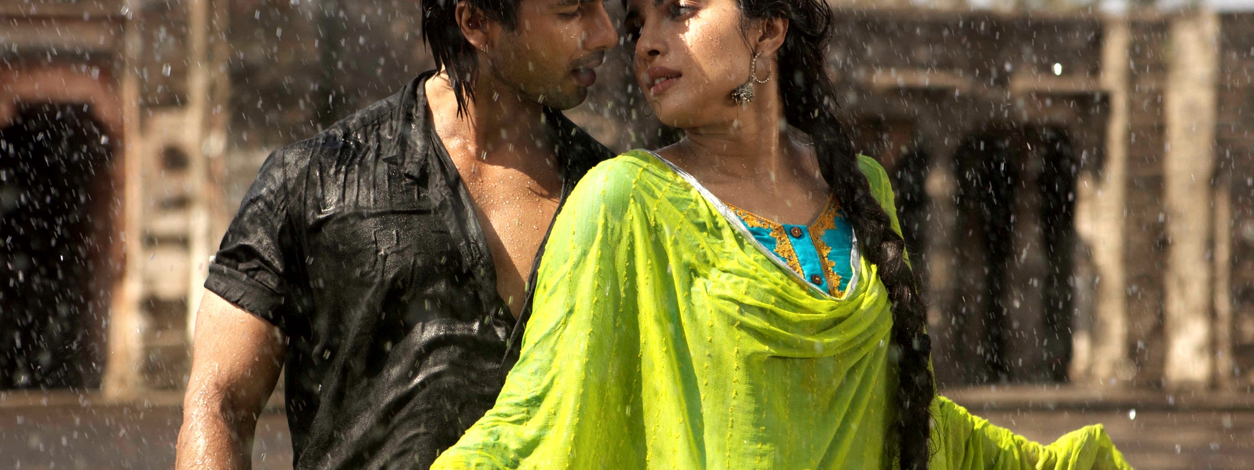 Shahid Priyanka In Teri Meri Kahani