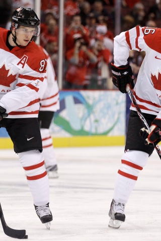 Sidney Crosby And Jonathan Toews