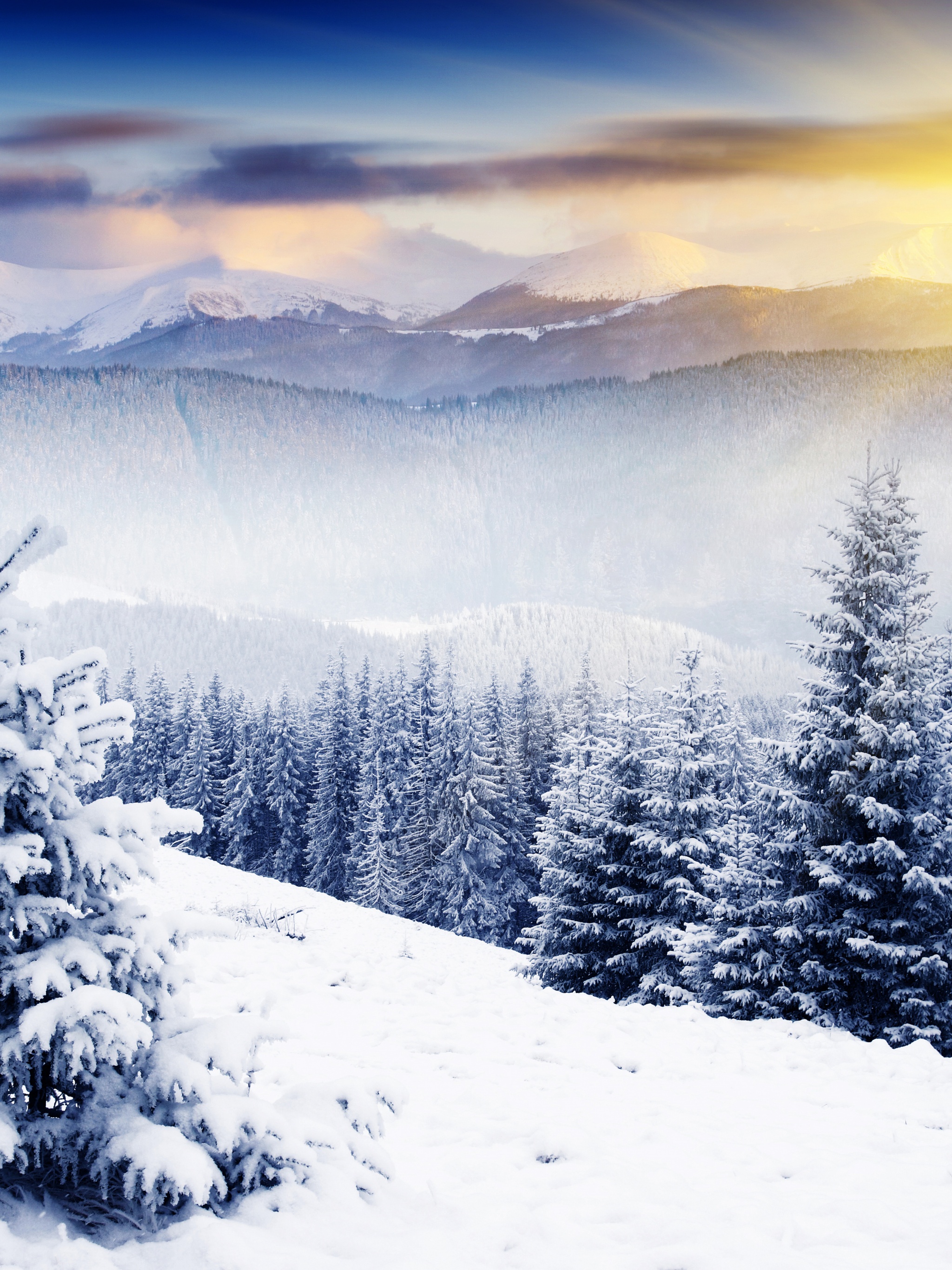 Sunlight Shines In Snowy Mountains