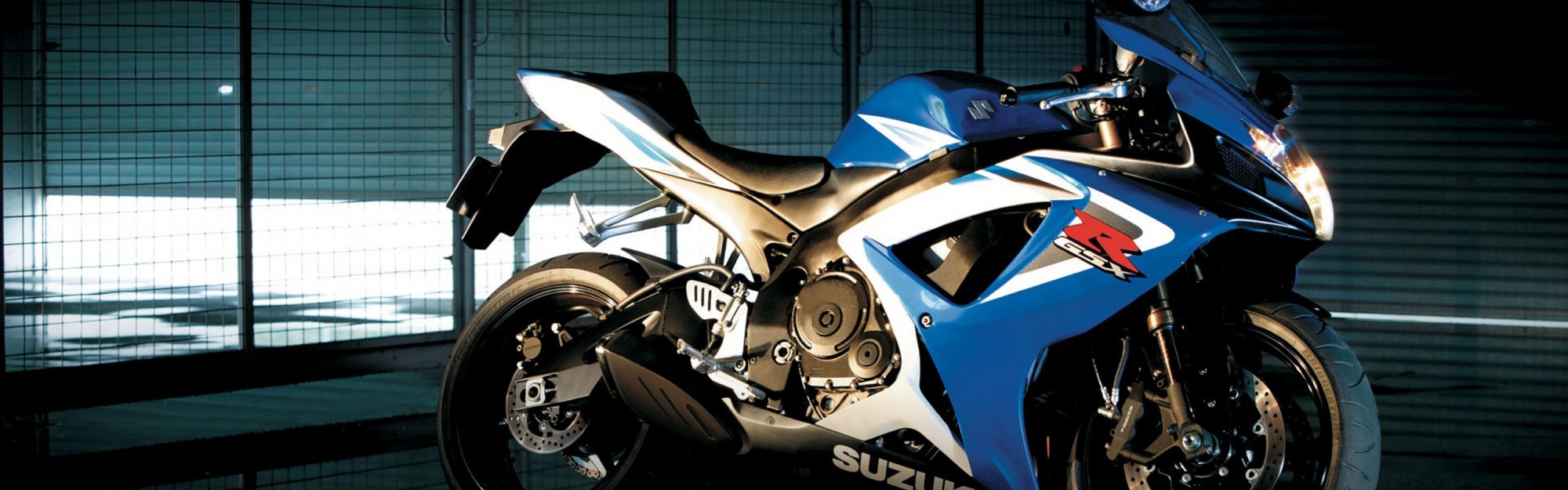 Suzuki GSX R750