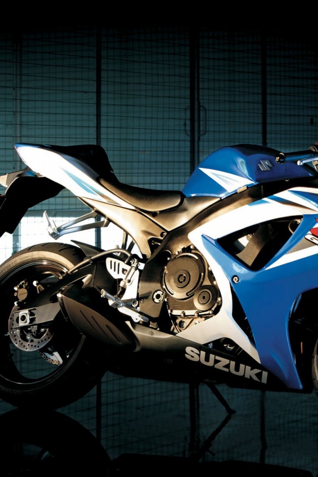 Suzuki GSX R750