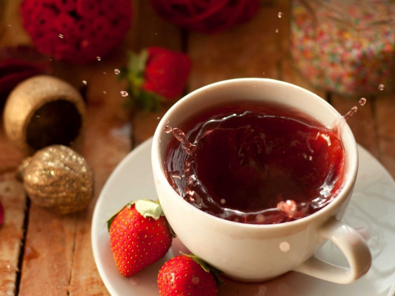 Tea Food Strawberries Splashes