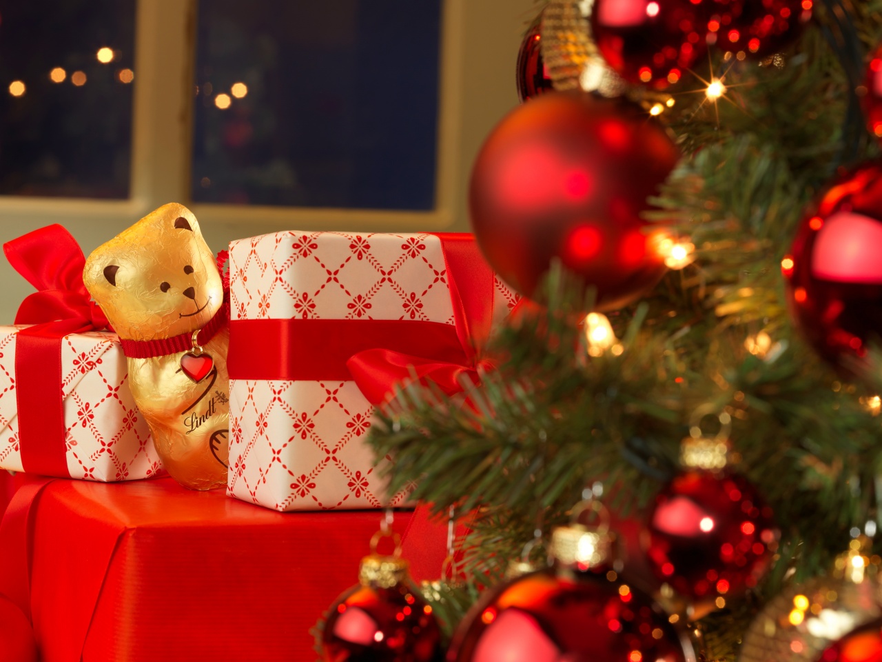 Teddy Bear Gifts And Christmas Tree