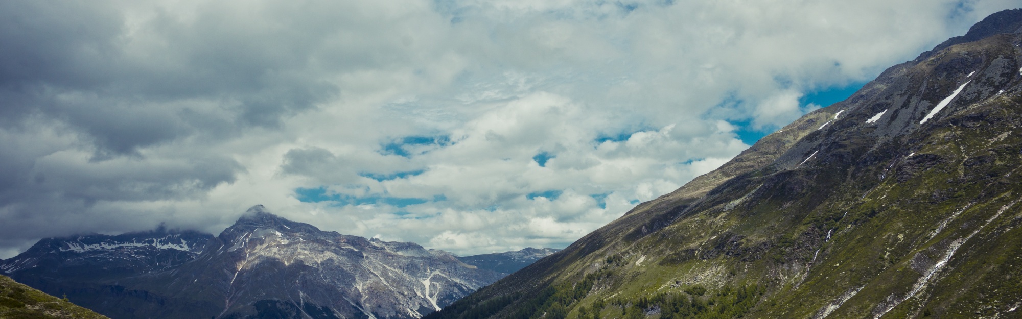 The Road Through The Mountains