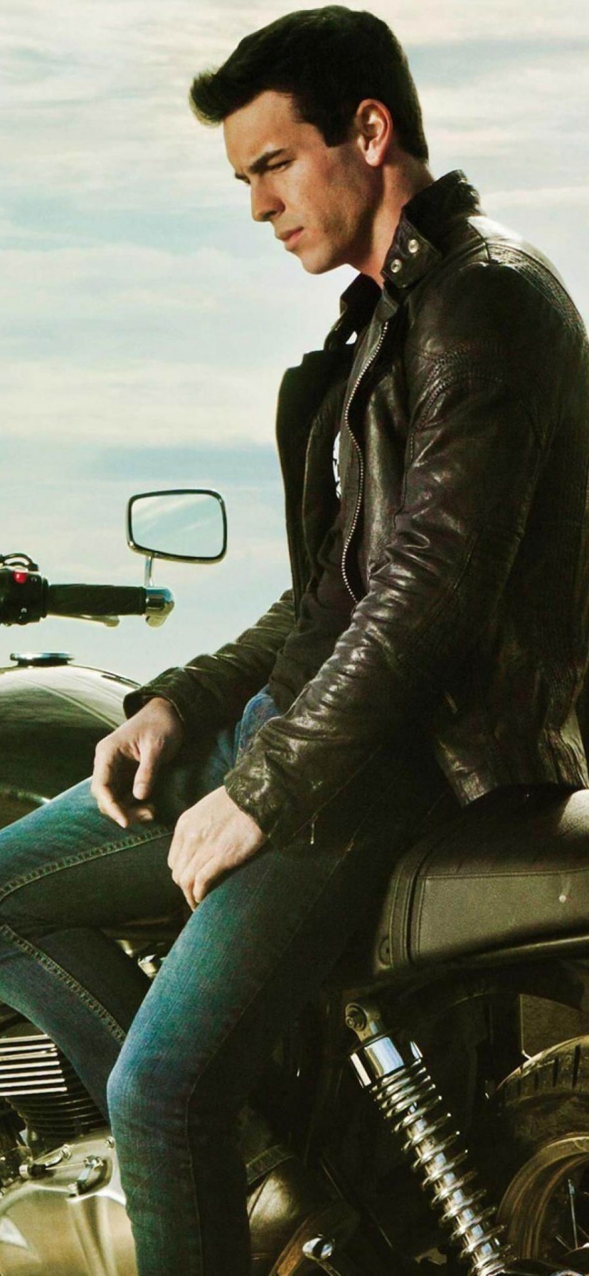 Three Meters Above The Sky Mario Casas Actor Motorcycle Hache