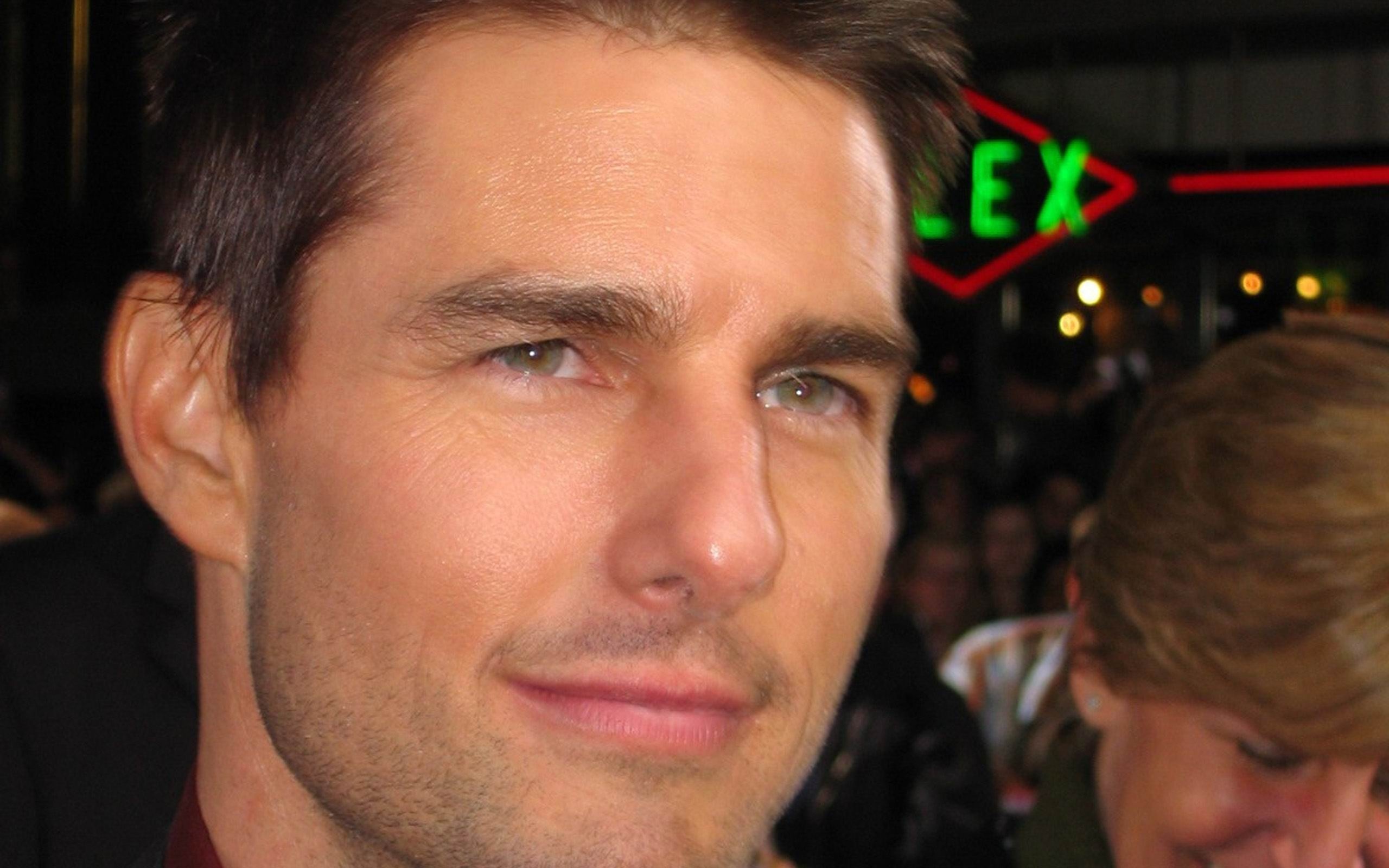 Tom Cruise Wallpapers