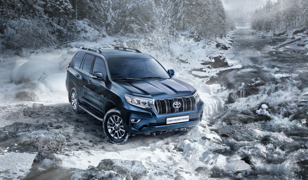 Toyota Land Cruiser Prado Snow