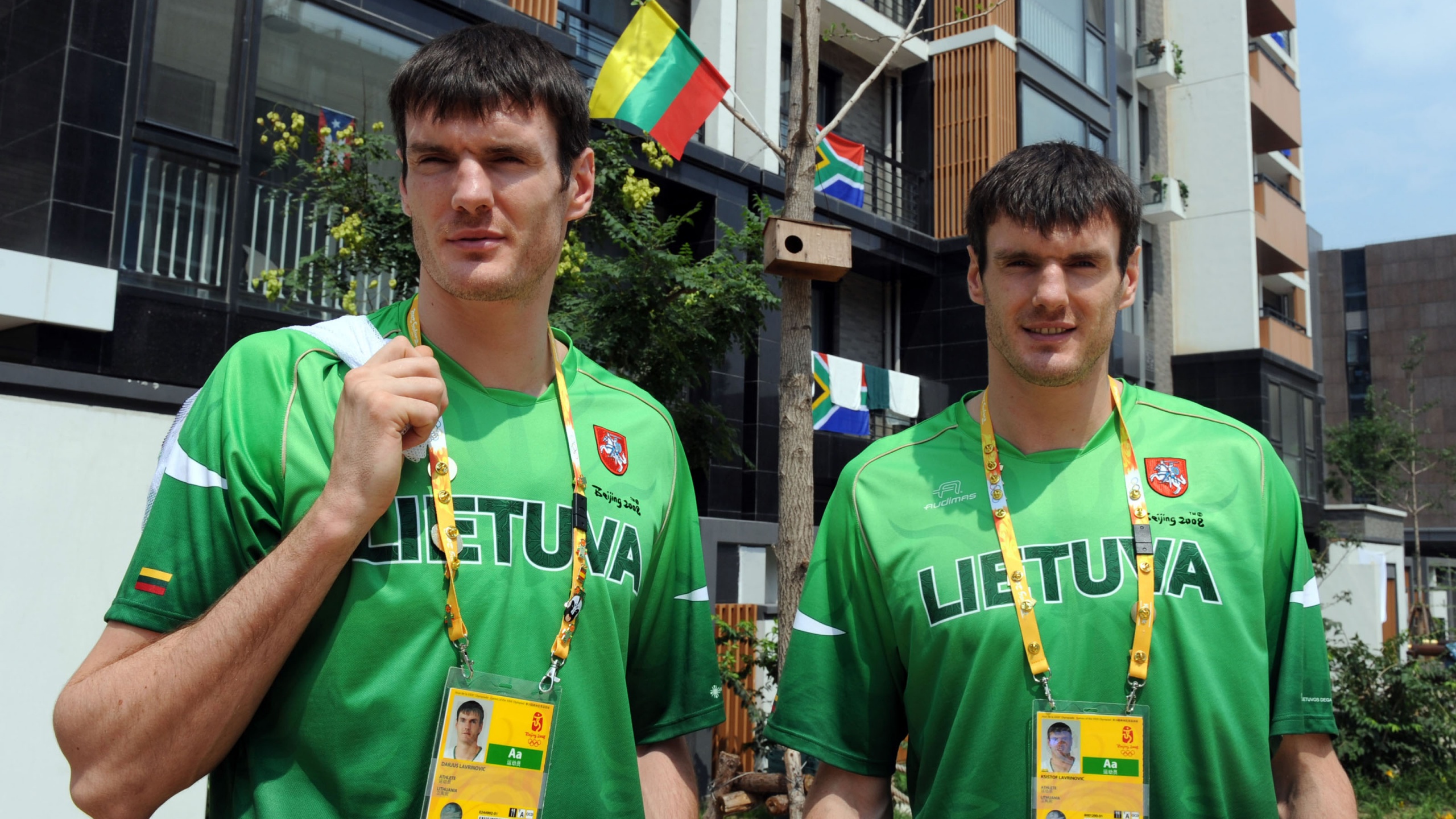 Twins Lavrinovic-Basketball Players