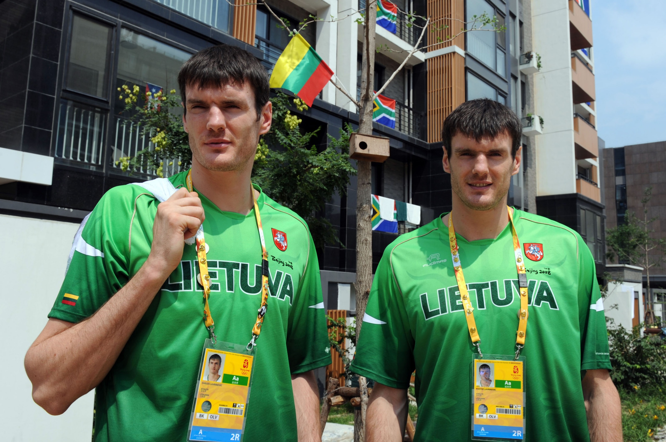 Twins Lavrinovic-Basketball Players